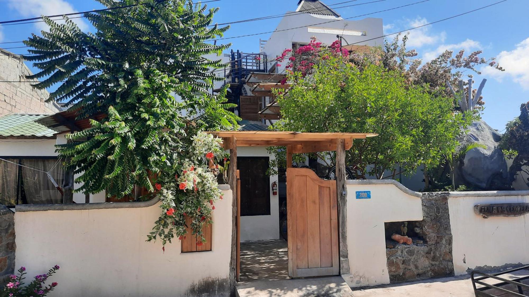 Alma De Cedrela Apartment Puerto Ayora  Exterior photo